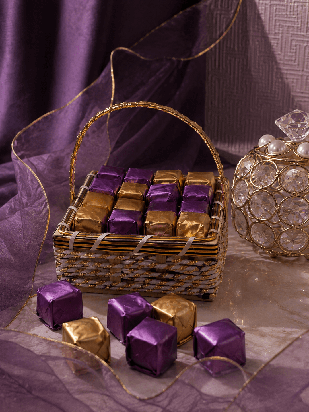 Chocolate Gift Basket (20 pcs)